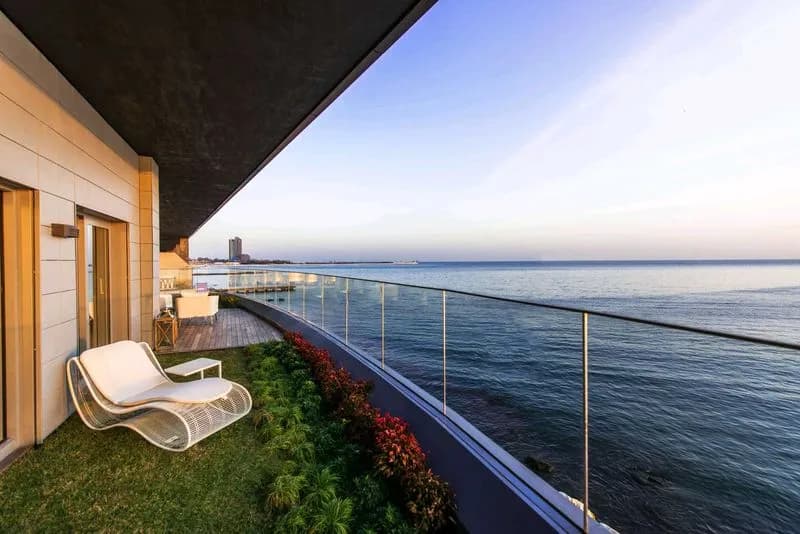 Spacious 2+1 Sea View at the Heart of Istanbul 