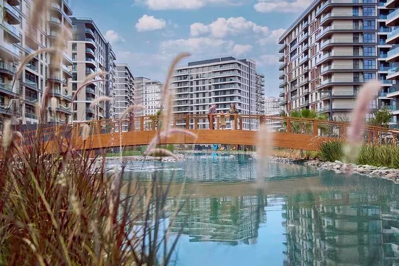 Spacious 2+1 Apartment with Two Bathrooms in Bahçelievler